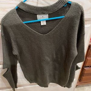 Women’s sweater